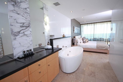 Oceans Mooloolaba - Accommodation Newcastle 10