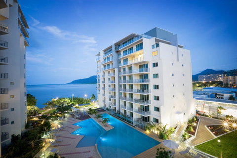 Mantra Trilogy - Accommodation Newcastle 6