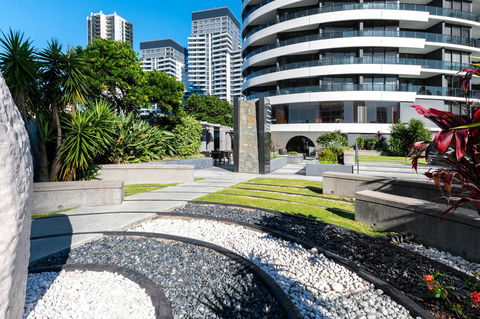 Peppers Broadbeach - Accommodation Newcastle 2