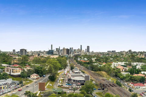 Essence Suites Taringa - Accommodation Newcastle 18