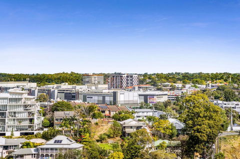 Essence Suites Taringa - Accommodation Newcastle 38