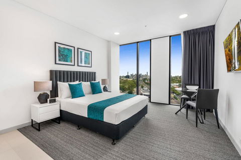 Essence Suites Taringa - Accommodation Newcastle 9