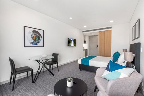 Essence Suites Taringa - Accommodation Newcastle 24