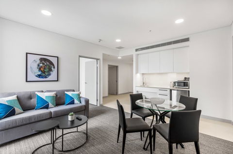 Essence Suites Taringa - Accommodation Newcastle 12