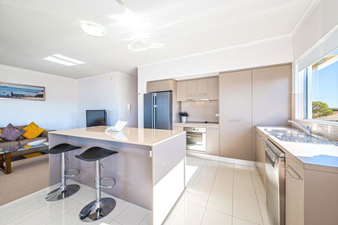 On The Bay Apartments - Accommodation Newcastle 4