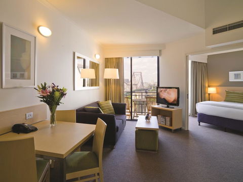 Oakwood Hotel & Apartments Brisbane - Accommodation Newcastle 5