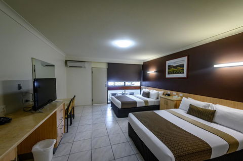Reef Gateway Hotel - Accommodation Newcastle 0