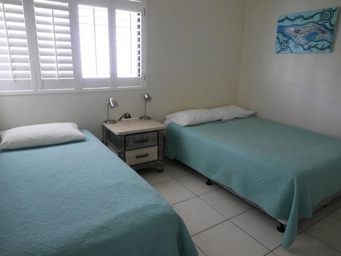 Cylinder Beach Mooloomba Unit 3 - Accommodation Newcastle 9