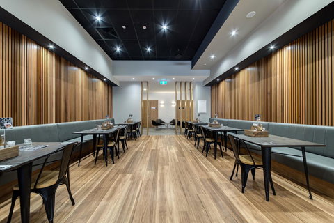 Courtyard By Marriott Brisbane South Bank - Accommodation Newcastle 6