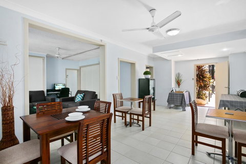 Cairns City Palms - Accommodation Newcastle 6