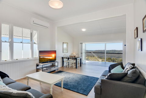 Cloud Hill - Accommodation Newcastle 14