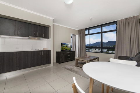 Sunshine Tower Hotel - Accommodation Newcastle 20