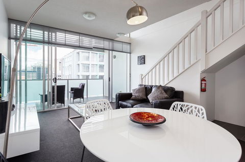 Oxygen Apartments - Accommodation Newcastle 13