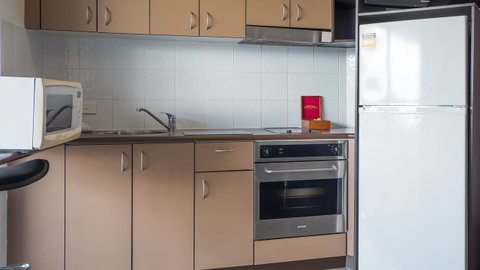Broadbeach Savannah Resort - Accommodation Newcastle 31