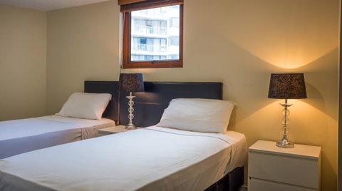 Broadbeach Savannah Resort - Accommodation Newcastle 7