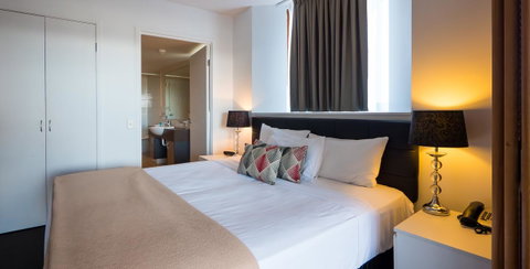 Broadbeach Savannah Resort - Accommodation Newcastle 38