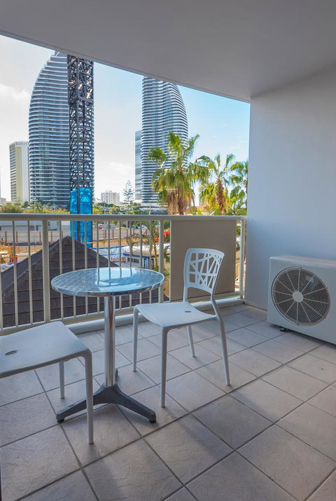 Broadbeach Savannah Resort - Accommodation Newcastle 27