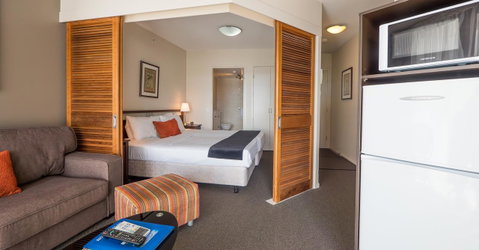 Broadbeach Savannah Resort - Accommodation Newcastle 32