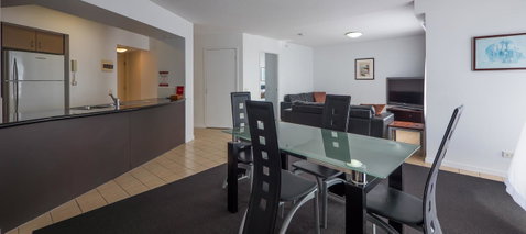 Broadbeach Savannah Resort - Accommodation Newcastle 12