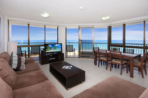 Spindrift On The Beach - Absolute Beachfront - Accommodation Newcastle 13