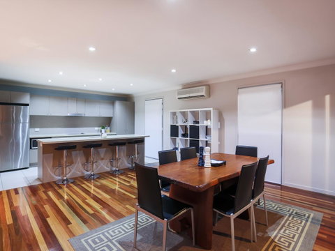 Hamilton Executive - Accommodation Newcastle 3