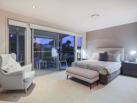 Hamilton Executive - Accommodation Newcastle 7