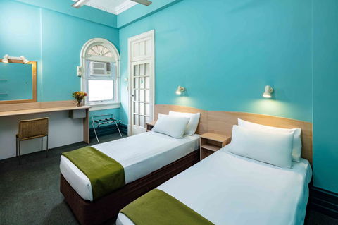 Hides Hotel - Accommodation Newcastle 18