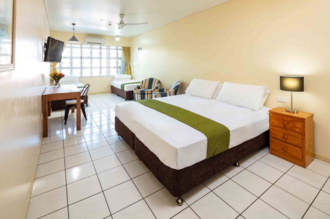 Hides Hotel - Accommodation Newcastle 13