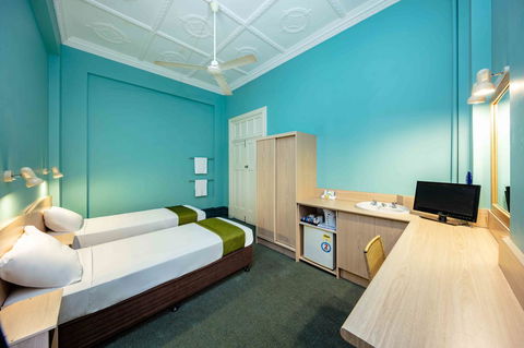 Hides Hotel - Accommodation Newcastle 17