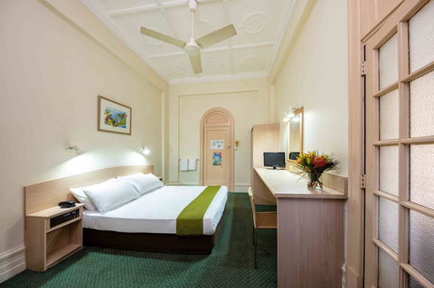 Hides Hotel - Accommodation Newcastle 15