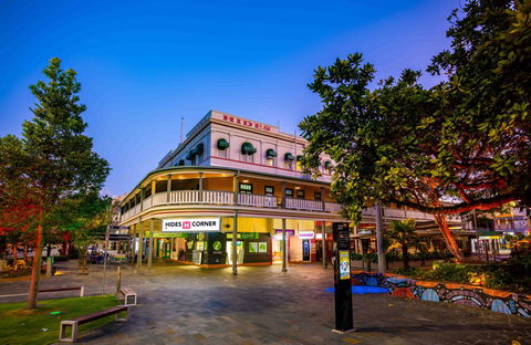 Hides Hotel - Accommodation Newcastle 23