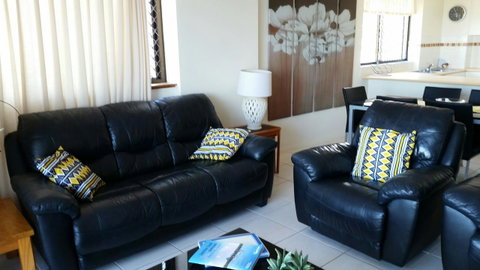 Elouera Tower - Accommodation Newcastle 29