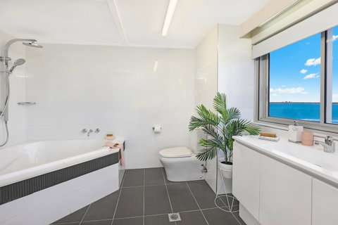 Elouera Tower - Accommodation Newcastle 3