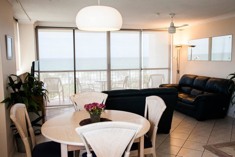 Elouera Tower - Accommodation Newcastle 25
