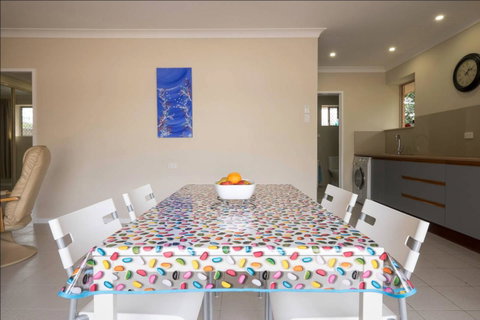 The Villa At The Bay - Accommodation Newcastle 11