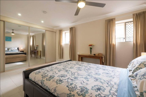 The Villa At The Bay - Accommodation Newcastle 4
