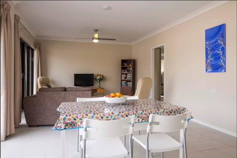The Villa At The Bay - Accommodation Newcastle 10