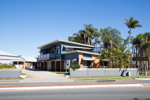 Pale Pacific Holiday Units - Accommodation Newcastle 1