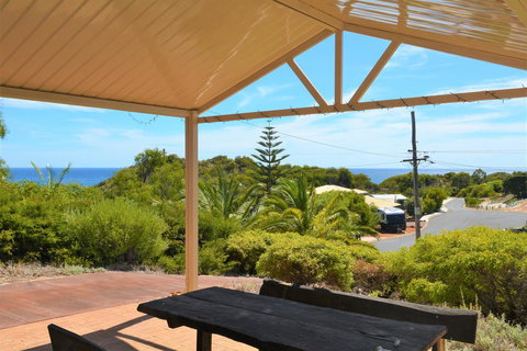 Wave Walk - Accommodation Newcastle 0