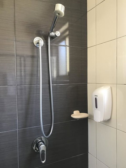 Westside Motor Inn - Accommodation Newcastle 3