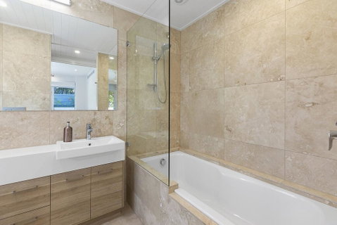 White Sands One - Accommodation Newcastle 3