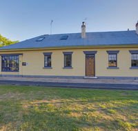 Whites Corner - Accommodation Newcastle