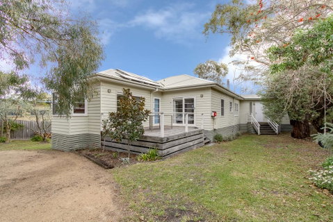 Windward House - Accommodation Newcastle 0