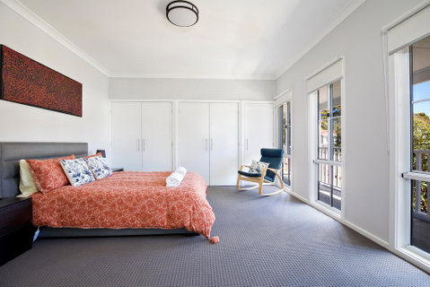 Winsome - Accommodation Newcastle 3