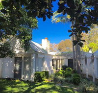 Wisteria Cottage on the Lagoon/Beach - Accommodation Newcastle