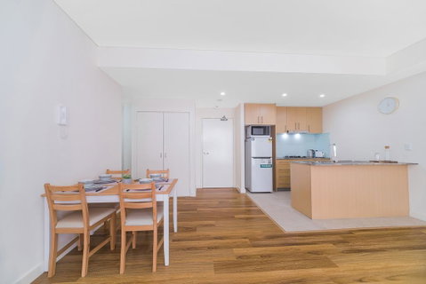 Wolli Creek Airport Serviced 2 Bedroom Apartment - Accommodation Newcastle 3