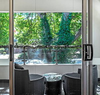 Woody lifestyle one bedroom apartment - Accommodation Newcastle