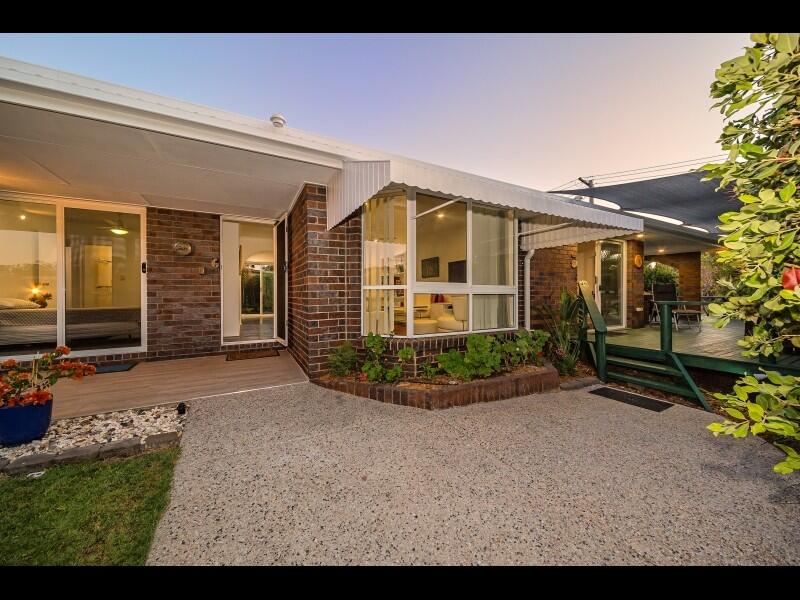 Lawnton QLD Accommodation Newcastle