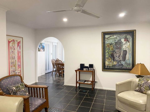 Woorim Secluded Palms Cottage - Accommodation Newcastle 3
