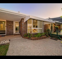 Woorim Secluded Palms Cottage - Accommodation Newcastle